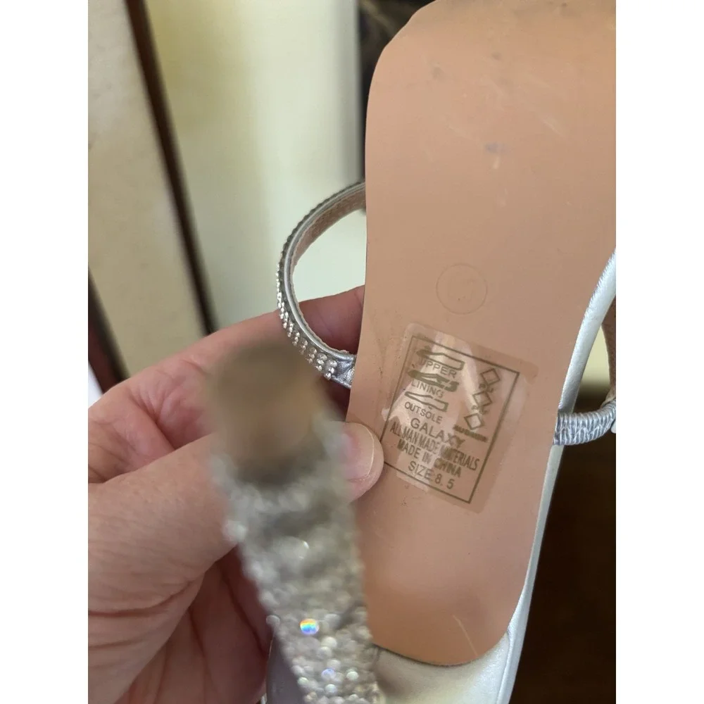 AZALEA WANG Women's Silver and Rhinestone Open Toe Stilettos Heels Size 8.5
